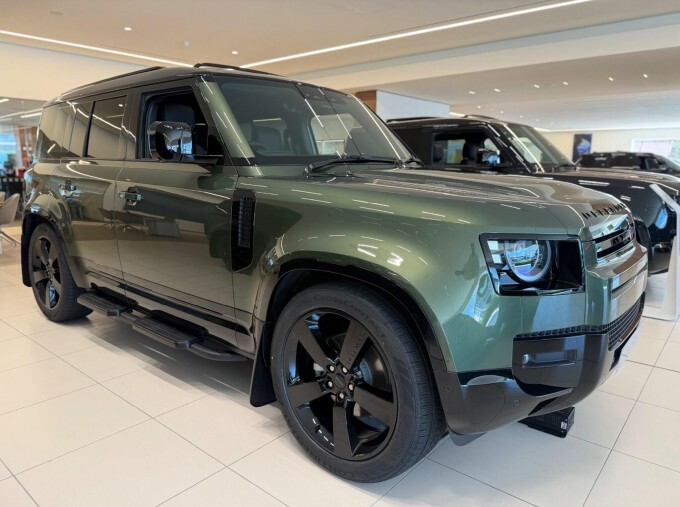 Land Rover Defender 110 D250 Mhev X-dynamic Hse Euro 6 Green