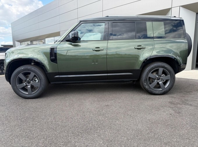 Land Rover Defender 110 D250 Mhev X-dynamic Se Euro 6 Green #4