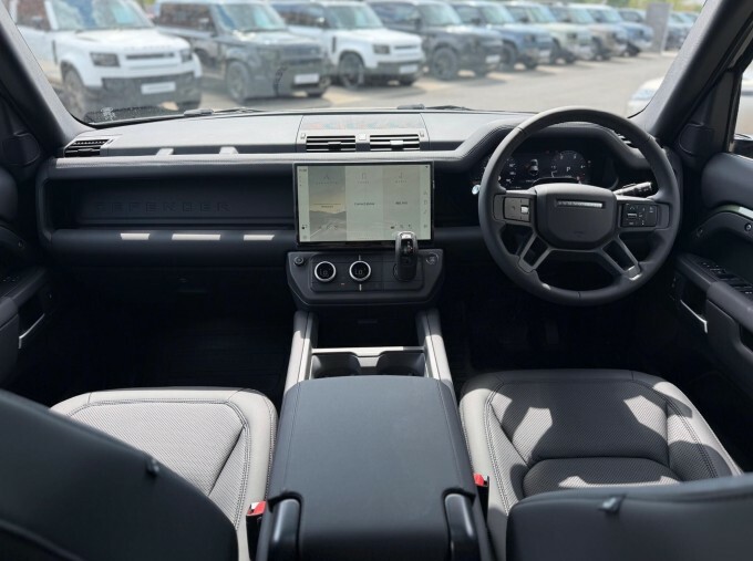 Land Rover Defender 110 D250 Mhev X-dynamic Se Euro 6 Green #6