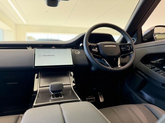 Land Rover Range Rover Evoque P270e 12.17Kwh Hoxton Edition Euro 6 Black #6