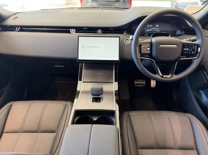 Land Rover Range Rover Evoque P270e 12.17Kwh Hoxton Edition Euro 6 Black #5