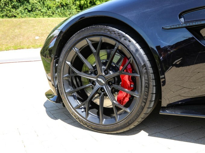 Aston Martin Vantage V8 Euro 6 Black #3
