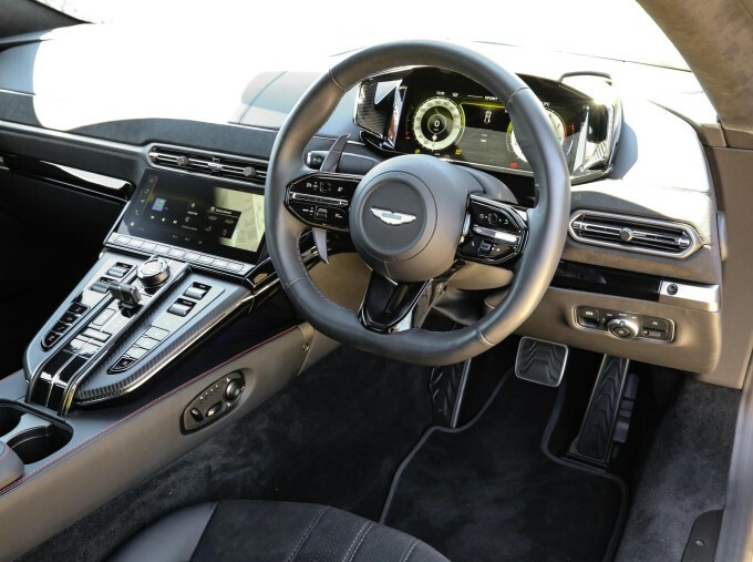Aston Martin Vantage V8 Euro 6 Black #5