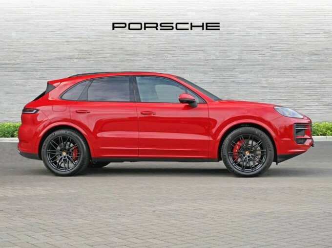 Porsche Cayenne V8 S Tiptronics Euro 6 Red #3