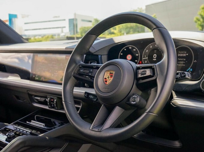 Porsche Cayenne V8 S Tiptronics Euro 6 Red #4