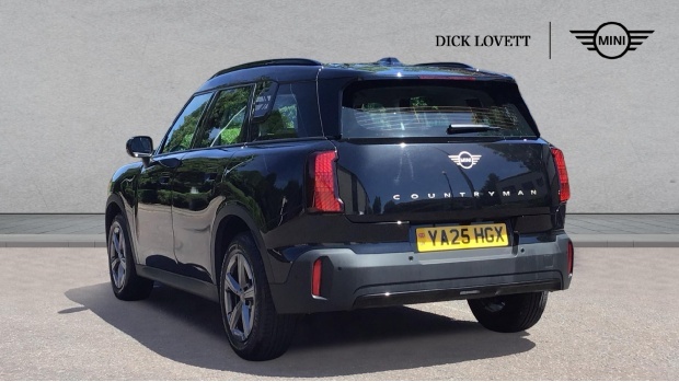Mini Countryman 1.5C Mhev Classic Euro 6 YA25HGX Black #2