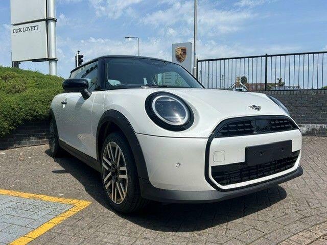 Mini Hatch 1.5C Classic Steptronic Euro 6 White