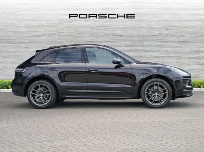 Porsche Macan T Pdk Euro 6 CA26BVK Black #3