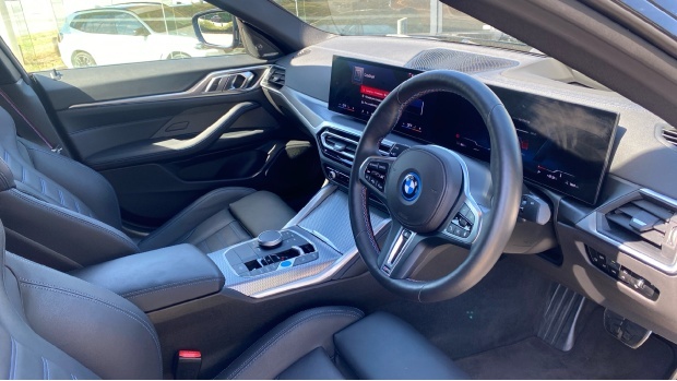BMW i4 M50 83.9Kwh YF73FMG Blue #6