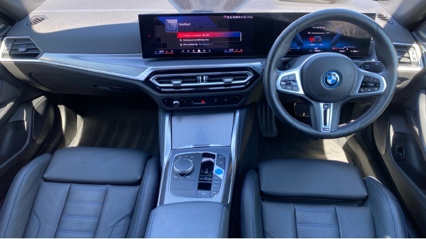 BMW i4 M50 83.9Kwh YF73FMG Blue #4