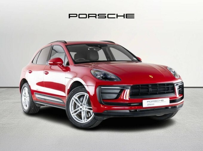 Porsche Macan Pdk Euro 6 Red