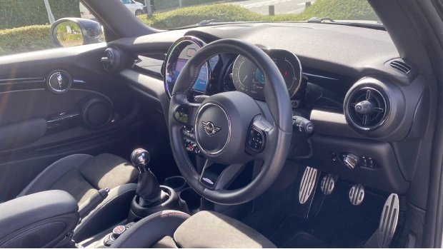 Mini Hatch Cooper Sport Euro 6 RE71OFT White #6