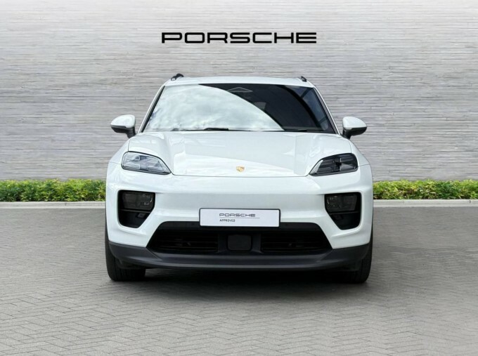 Porsche Macan 100Kwh White #6