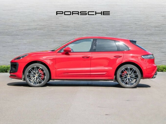 Porsche Macan V6 Gts Pdk Euro 6 BT24GTS Red #2