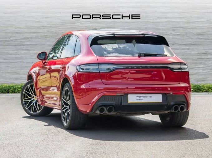Porsche Macan V6 Gts Pdk Euro 6 BT24GTS Red #3