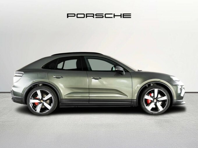 Porsche Macan 100Kwh 4S Green #2