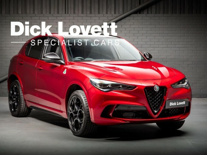 Alfa Romeo Stelvio V6 Bi-turbo Quadrifoglio Q4 Euro 6 Red