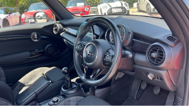Mini Convertible Cooper S Euro 6 HN18SSX Orange #6