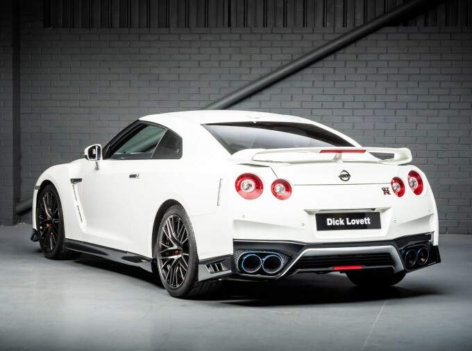 Nissan GT-R V6 Prestige 4Wd Euro 6 2-Door White #6