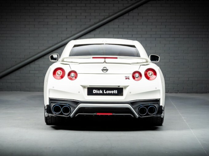 Nissan GT-R V6 Prestige 4Wd Euro 6 2-Door White #5