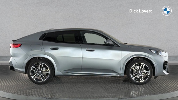 BMW iX2 20 66.5Kwh M Sport Edrive 5-Door 11Kw Charge Grey #3
