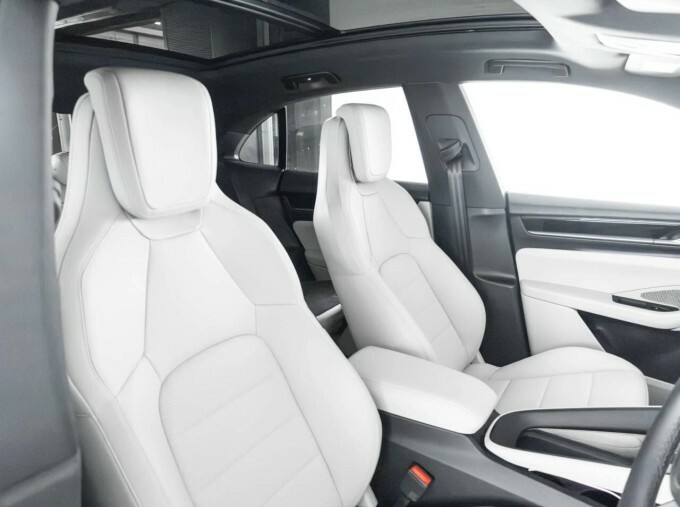 Porsche Macan 100Kwh Grey #5