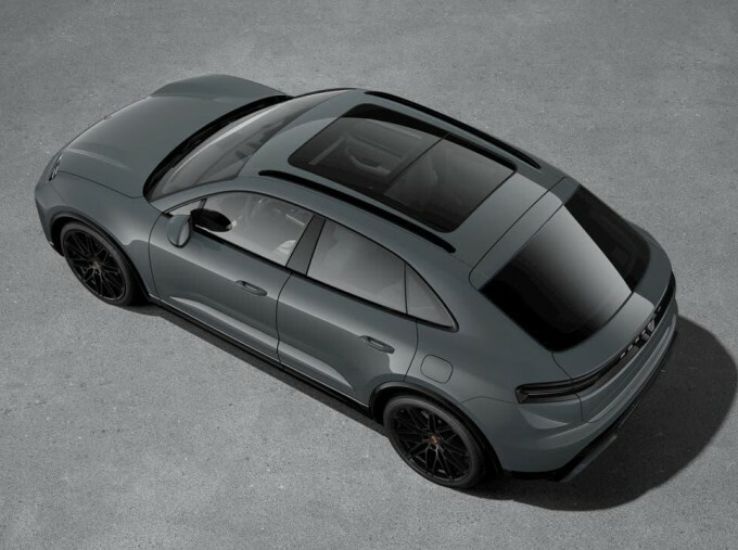 Porsche Macan 100Kwh 5-Door Grey #4