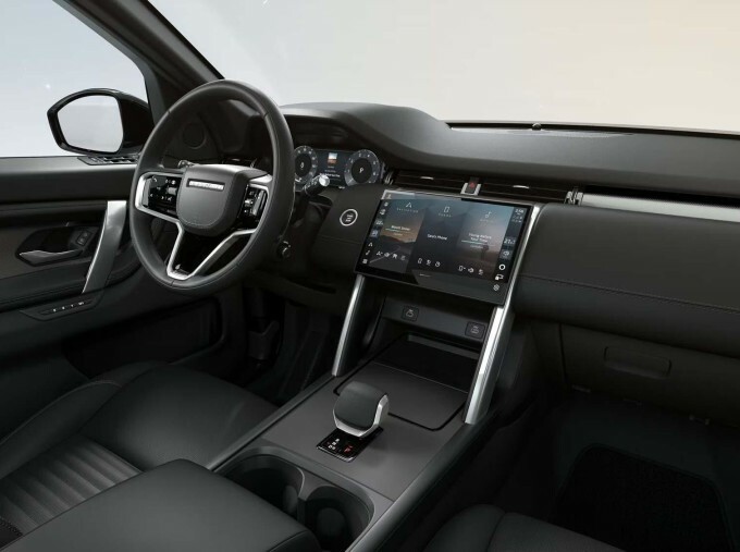Land Rover Discovery Sport S Black #4