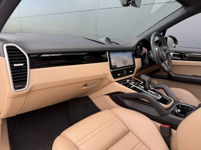 Porsche Cayenne V6 Tiptronics Euro 6 White #5