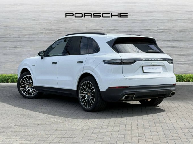 Porsche Cayenne V6 Tiptronics Euro 6 White #2