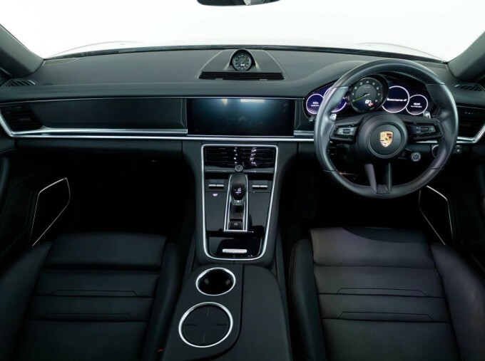 Porsche Panamera 4 Sport Turismo Platinum Edition Pdk Semi Silver #24