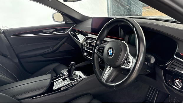 BMW 5 Series 530E 12Kwh M Sport Steptronic Euro 6 White #6