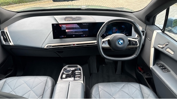 BMW iX 40 76.6Kwh M Sport Xdrive KE22MHV #4