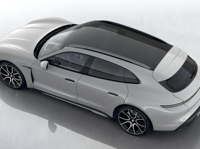 Porsche Taycan Performance Plus 105Kwh Black Edition Sport Turism #4