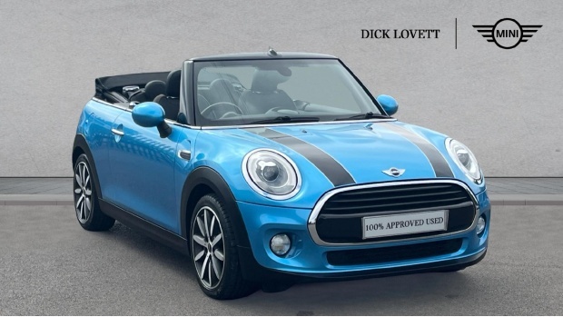 Mini Convertible Cooper Euro 6 Blue