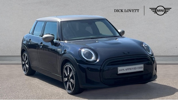 Mini Hatch Cooper Exclusive Steptronic Euro 6 Black