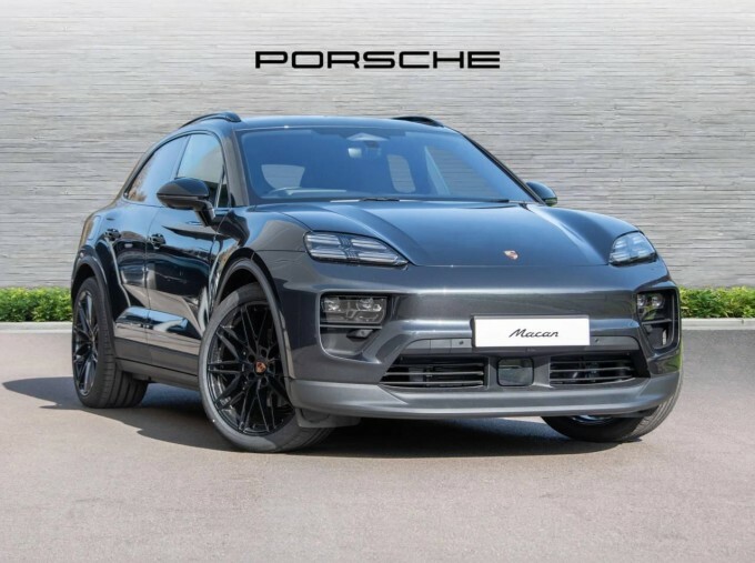 Porsche Macan 100Kwh 5-Door Grey