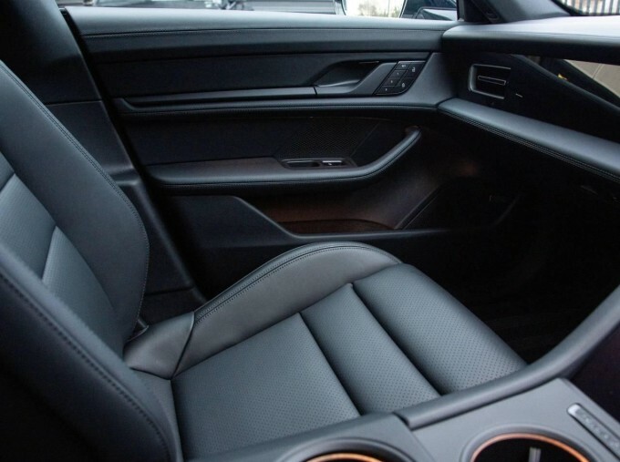 Porsche Taycan 320Kw 105Kwh Black Edition Rwd Grey #46