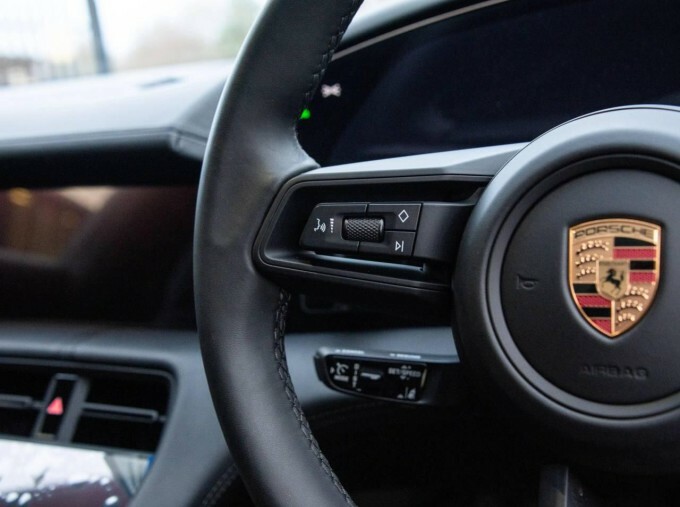 Porsche Taycan 320Kw 105Kwh Black Edition Rwd Grey #39