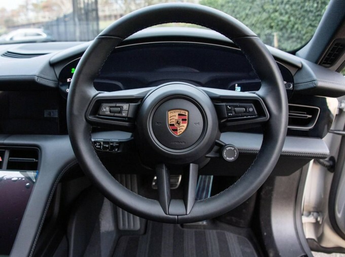 Porsche Taycan 320Kw 105Kwh Black Edition Rwd Grey #32