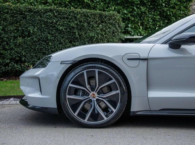 Porsche Taycan 320Kw 105Kwh Black Edition Rwd Grey #16