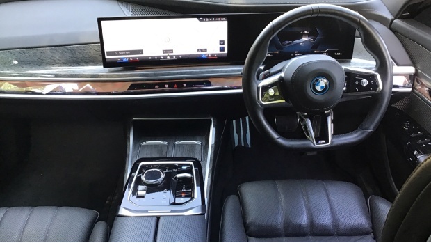 BMW i7 50 105.7Kwh M Sport Edrive Blue #5
