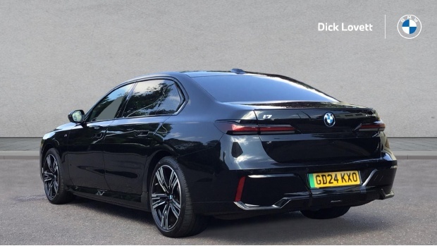 BMW i7 50 105.7Kwh M Sport Edrive Blue #2