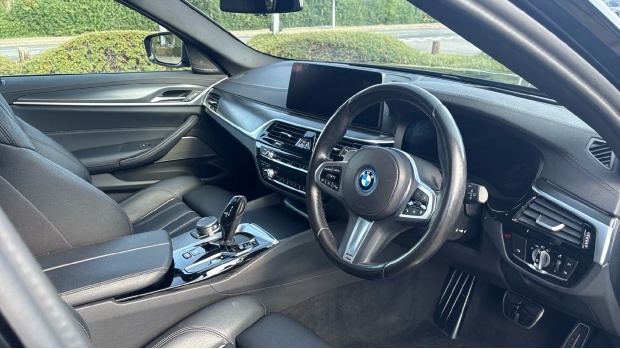 BMW 5 Series 530E 12Kwh M Sport Touring Steptronic Euro 6 YK23VUZ Blue #6