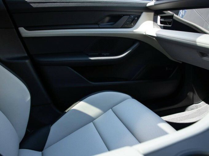 Porsche Taycan 320Kw 105Kwh Black Edition Rwd Grey #47