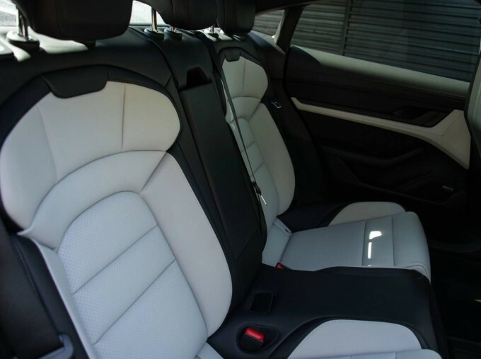 Porsche Taycan 320Kw 105Kwh Black Edition Rwd Grey #32
