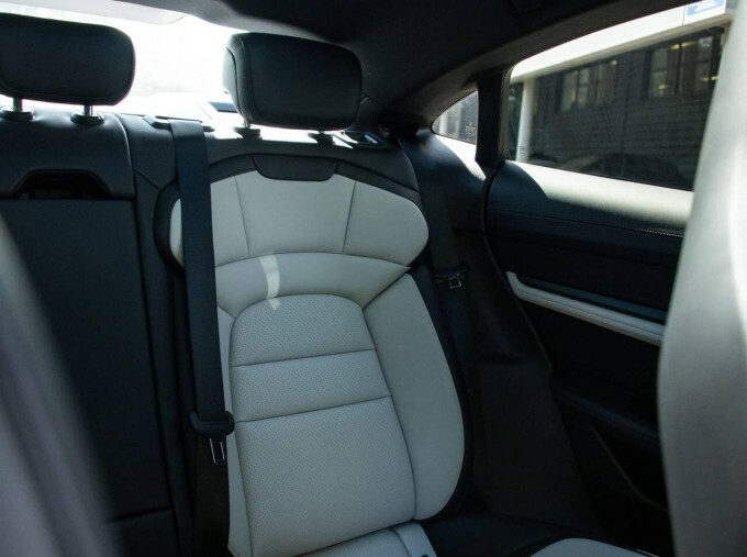 Porsche Taycan 320Kw 105Kwh Black Edition Rwd Grey #55
