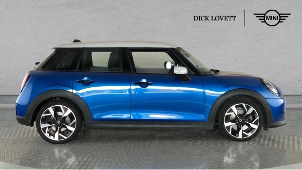 Mini Hatch 1.5C Exclusive Steptronic Euro 6 GJ74HSE Blue #3