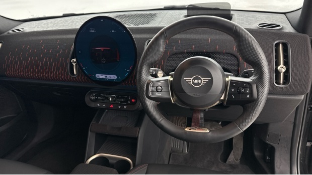 Mini Electric Se 66.5Kwh Sport All4 5-Door YA24VWO Black #5