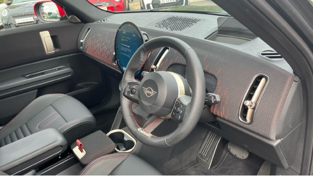 Mini Electric Se 66.5Kwh Sport All4 YA24VWO Black #6
